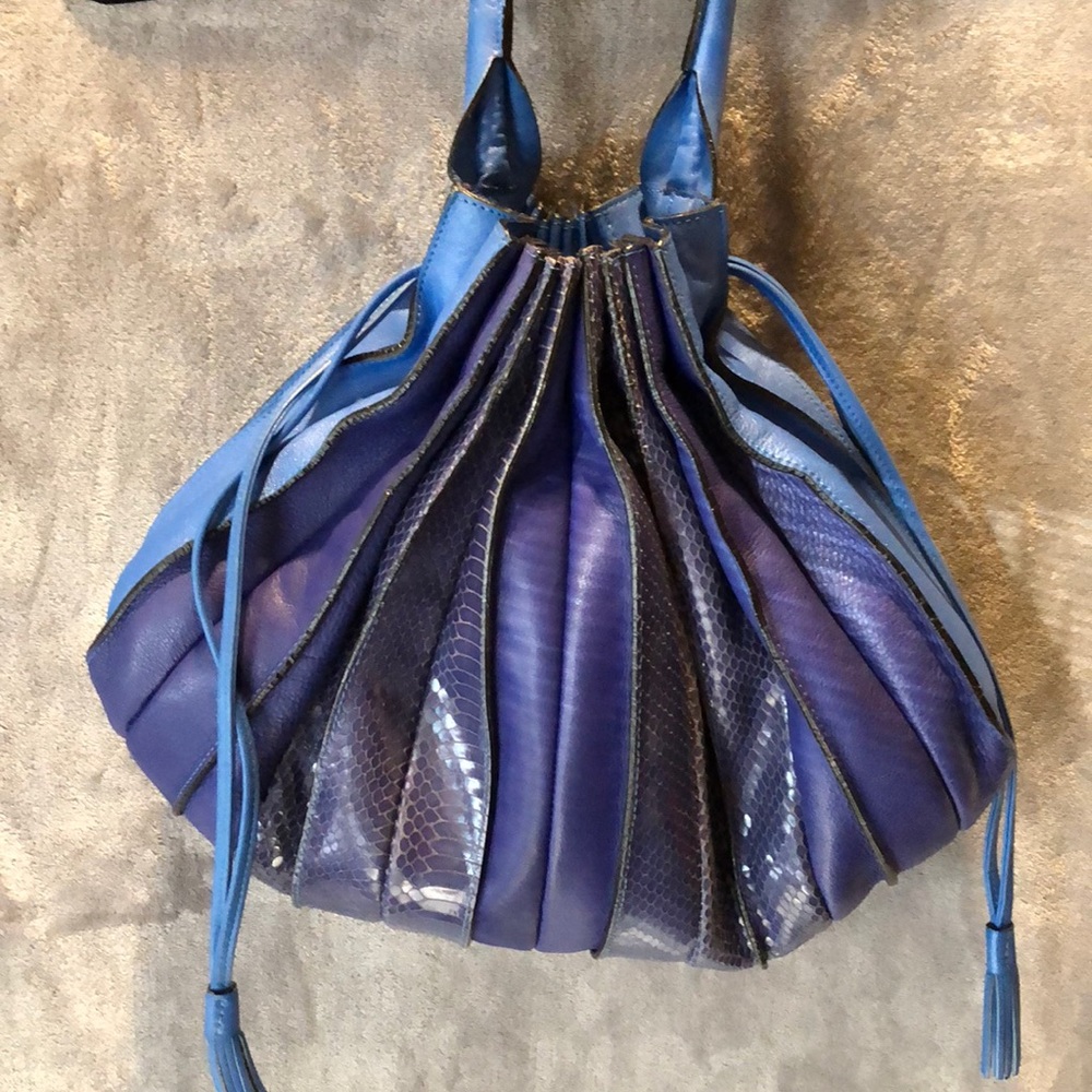 Bags - Picture 2 of 6